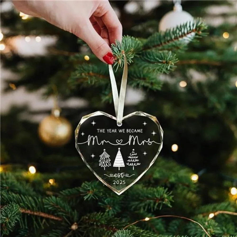 2025 Mr & Mrs Christmas Ornament – Heart-Shaped First Christmas Keepsake